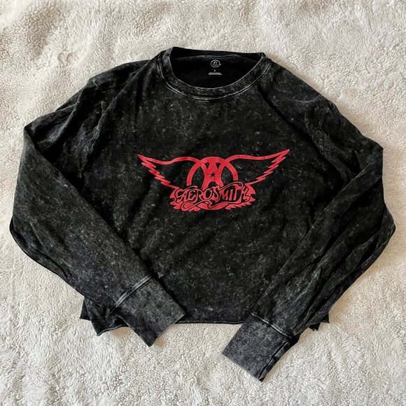 SOLD✨ Aerosmith Long Sleeve Cropped Band Shirt - Picture 2 of 10